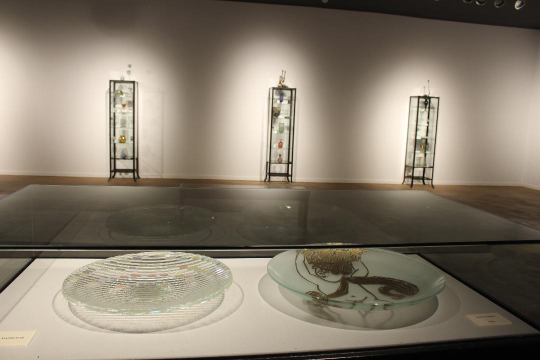 Dos décadas prodigiosas en el arte del vidrio se muestran en el Museo de Nerja