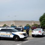 Muere agente de Policía en tiroteo frente al Pentágono