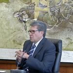 Mayoría en Morena en contra de cambiar pregunta para revocación de mandato: Monreal