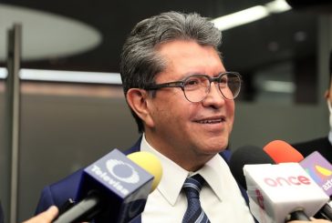 Ricardo Monreal expresa solidaridad con el senador Napoleón Gómez Urrutia
