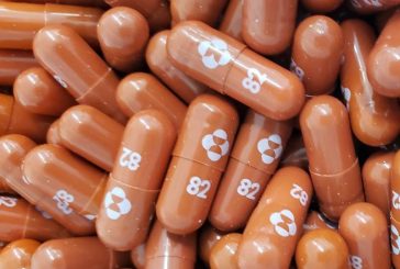 Pfizer firma un acuerdo para permitir mayor disponibilidad de la píldora contra el covid-19