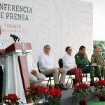 AMLO reconoce labor de secretario de Gobernación