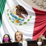 PIDE DIPUTADA DEL PRI PLASMAR LABOR DE COMUNIDAD MIGRANTE EN MURO DE HONOR DE CÁMARA DE DIPUTADOS