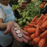 Aumento en precios de artículos y alimentos; será «una cuesta muy empinada»: comerciantes en pequeño