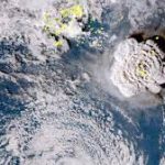 Tsunami en Tonga: gigantesca erupción volcánica en el Pacífico pone en alerta a Chile, Japón y Estados Unidos