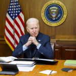 Biden avisa a Putin de que EE UU está listo para “otros escenarios” si la diplomacia falla en Ucrania