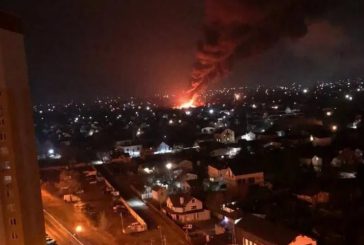Se escuchan fuertes explosiones en Kiev durante la segunda noche de invasión rusa