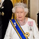 La reina Isabel II tiene COVID-19