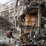 Rusia bombardea vecindarios civiles y estrecha cerco sobre Kiev