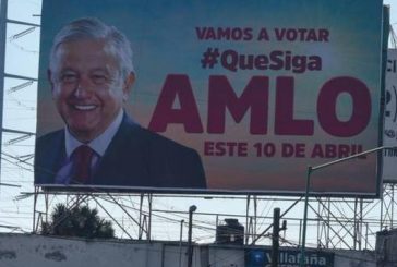 El INE ordena retirar propaganda en favor de AMLO en 30 estados