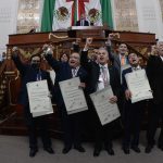 RECIBEN NUEVE UNIVERSITARIOS MEDALLA AL MÉRITO DOCENTE DEL CONGRESO DE LA CIUDAD DE MÉXICO