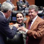 Tras desacatar cita, Monreal exige a Álvarez-Buylla no faltarle el respeto al Senado