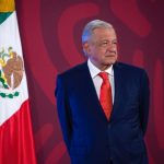 AMLO garantiza que no habrá dedazo para elegir al candidato de Morena; que también se invite a Monreal, señala