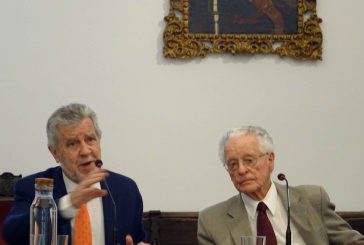 El embajador de Ecuador visita la Sociedad Económica de Amigos del País de Málaga