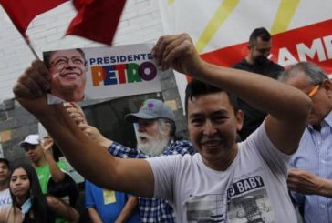 “Esta victoria para Dios, para el pueblo y su historia”: Gustavo Petro tras convertirse en el nuevo presidente de Colombia