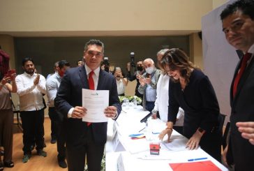Alejandro Moreno Cárdenas, se registra como candidato a la Presidencia de COPPPAL 2022-2026