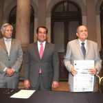 Diputado Gutiérrez Luna encabeza entrega del Doctorado Honoris Causa al periodista José Pablo Robles Martínez