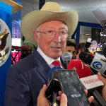 Relación entre México y EU debe fortalecerse más: Ken Salazar