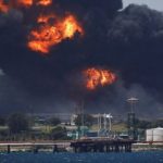 Se extiende el incendio en el puerto de Matanzas, en Cuba: reportan más de 70 heridos y 17 bomberos desaparecidos
