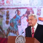 AMLO señala burocratismo del Poder Judicial