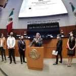 Inaugura Monreal el Parlamento Juvenil de<br>la UAM en el Senado