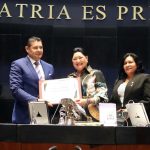 Senado reconoce talento femenino