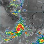 Huracán “Orlene” se intensifica a categoría 2