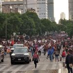 En Marcha contra la militarización encapuchados realizan destrozos y pintas