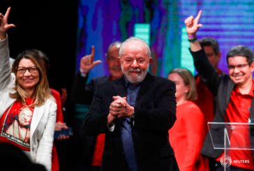 Lula inicia un mes de seducción del votante que se quedó en casa