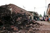 Sismo deja 56 muertos y 700 heridos en Indonesia