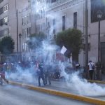 Marchas en Lima tuvo violentos enfrentamientos entre manifestantes y la Policía Nacional en el Centro Histórico