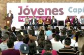 Dejar la indiferencia social y alejarse del crimen, pide Ricardo Monreal a los jóvenes  