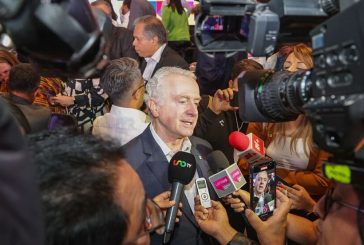 “El colmo de la ilegalidad”: Santiago Creel reprochó a AMLO evitar notificación del INE por vacaciones