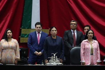 La diputada Marcela Guerra declaró la apertura del primer periodo de sesiones del tercer año de la LXV Legislatura