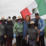 Convive Xóchitl Gálvez con mujeres migrantes agrícolas