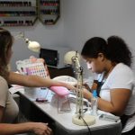 Leticia Chen ofrece un tratamiento de belleza basado en la belleza interior