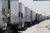 Pide Ricardo Monreal solidaridad con transportistas que pierden millones de dólares varados en la frontera norte