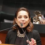 Programación de radio debe prevenir ciberacoso de menores, plantean en el Senado 