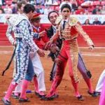Talavante, tarde de Puerta Grande; Héctor Gutiérrez paga con sangre su entrega
