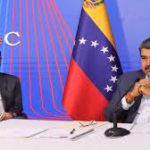 Maduro anuncia cierre de embajada y consulados de Venezuela en Ecuador