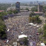 UN ECLIPSE EN CIUDAD UNIVERSITARIA VISTO POR 65 MIL “INVESTIGADORES”