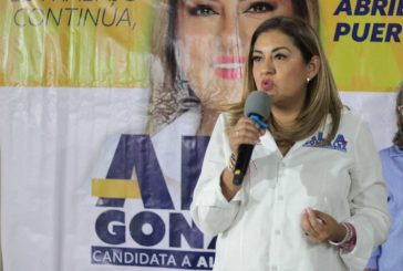 ALFA GONZÁLEZ DENUNCIA COACCIÓN DEL VOTO CON REPARTO DE PIPAS DE AGUA DE SU CONTRINCANTE