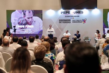 Presenta Pepe Yunes propuestas para recuperar la salud de Veracruz