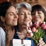 10 DE MAYO, OPORTUNIDAD PARA RESIGNIFICAR EL ROL DE LAS MADRES