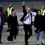 JULIAN ASSANGE LLEGÓ A AUSTRALIA COMO UN “HOMBRE LIBRE”