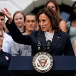 Asegura Kamala Harris que Biden ha hecho más en un mandato que otros en dos