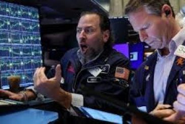 Wall Street abre a la baja tras el apagón tecnológico