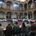 Se compromete Sheinbaum a encontrar a los 43 normalistas desaparecidos de Ayotzinapa