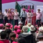 Frente al INE protesta Frente Cívico Nacional contra la sobrerrrepresentación