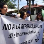 En Veracruz se suman universitarios a marcha contra reforma judicial